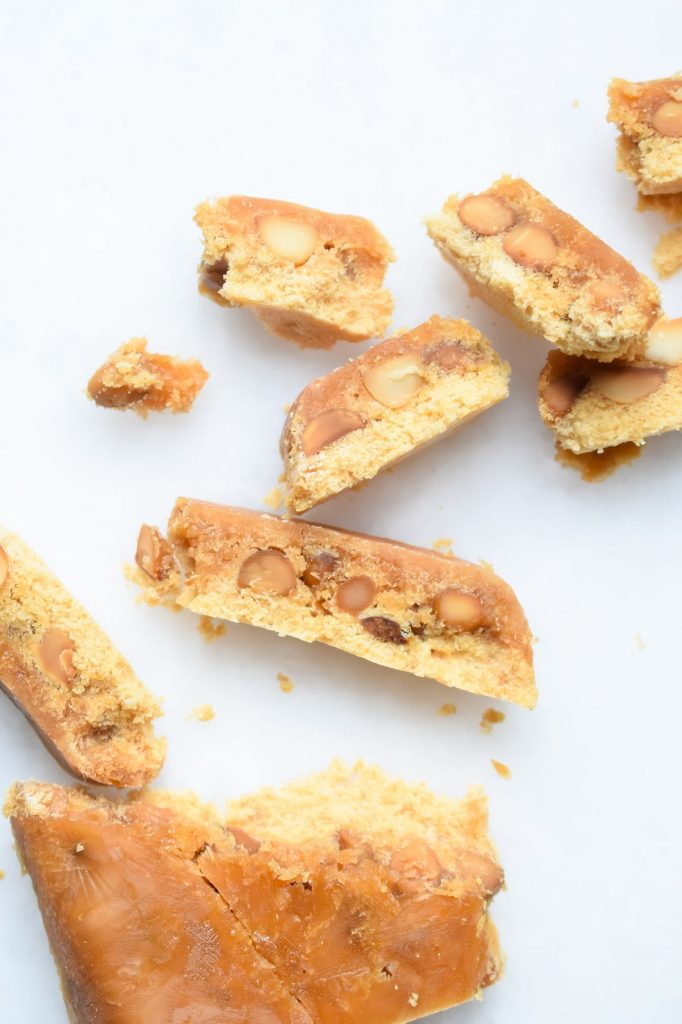 turrón almendras keto