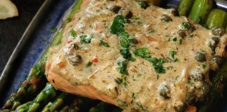 Salmón con salsa de limón