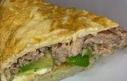 Tortilla de Coliflor Rellana con Atún